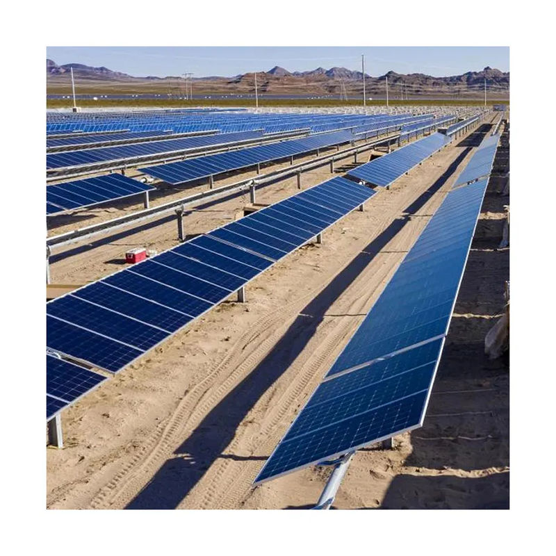 Suportes fotovoltaicos que seguem a trajetória da luz solar para aumentar a produção de energia fotovoltaica