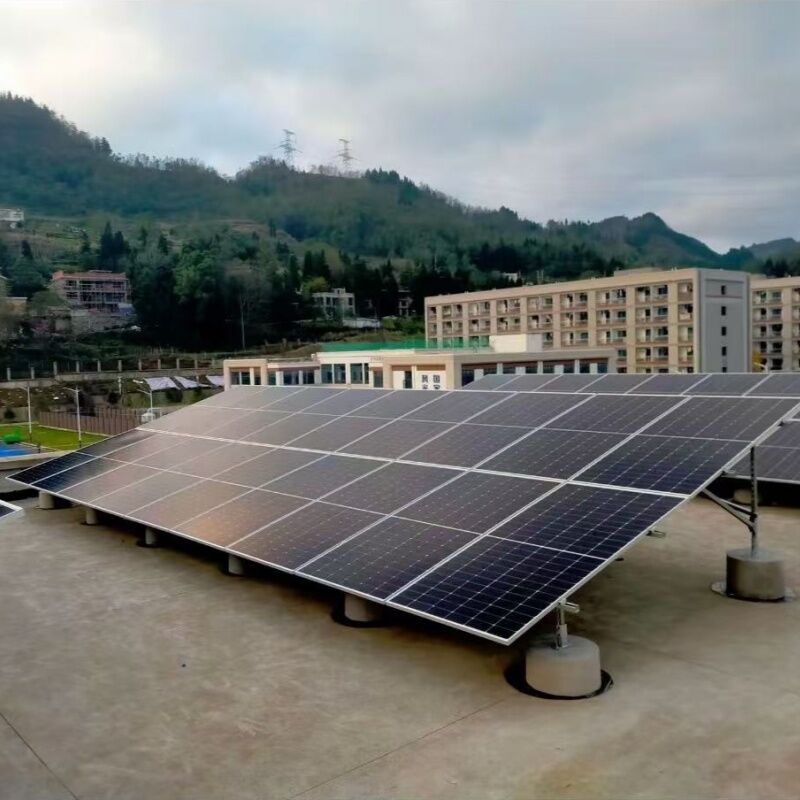 Suportes de montagem de telhados de painéis solares resistentes ao vento com garantia de 10 anos e carga de vento de 216 km/h para telhados metálicos