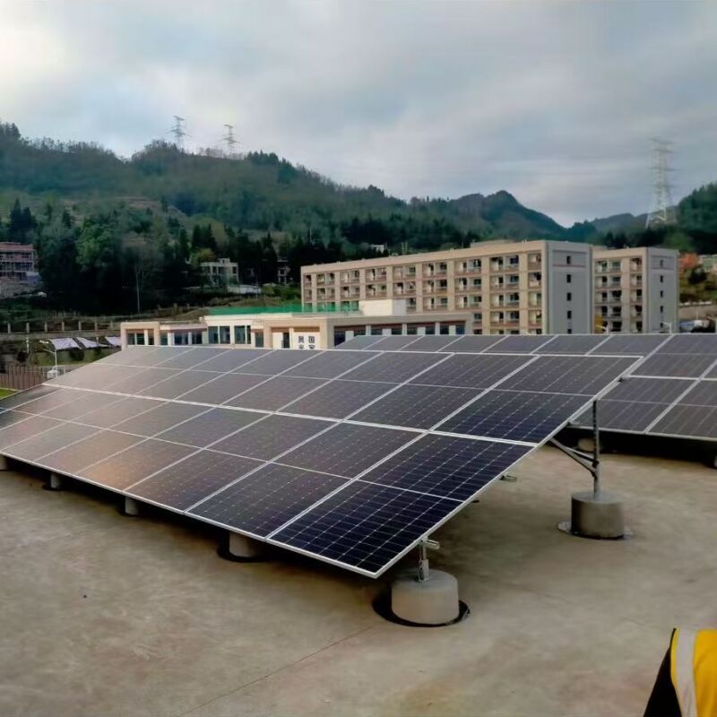 Suportes de montagem de telhados de painéis solares personalizáveis para telhados de telhados de telhas metálicas inclinadas e estruturas complexas de telhados