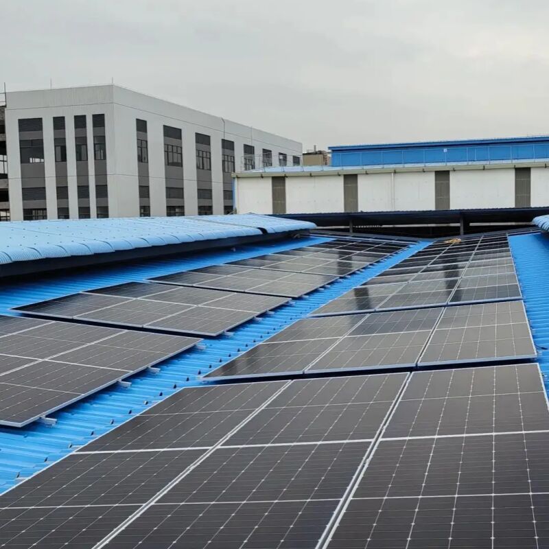 Suportes de montagem de painéis solares em alumínio anodizado durável para instalações solares em telhados com telhas de encaixe, cimento plano e telhas de asfalto