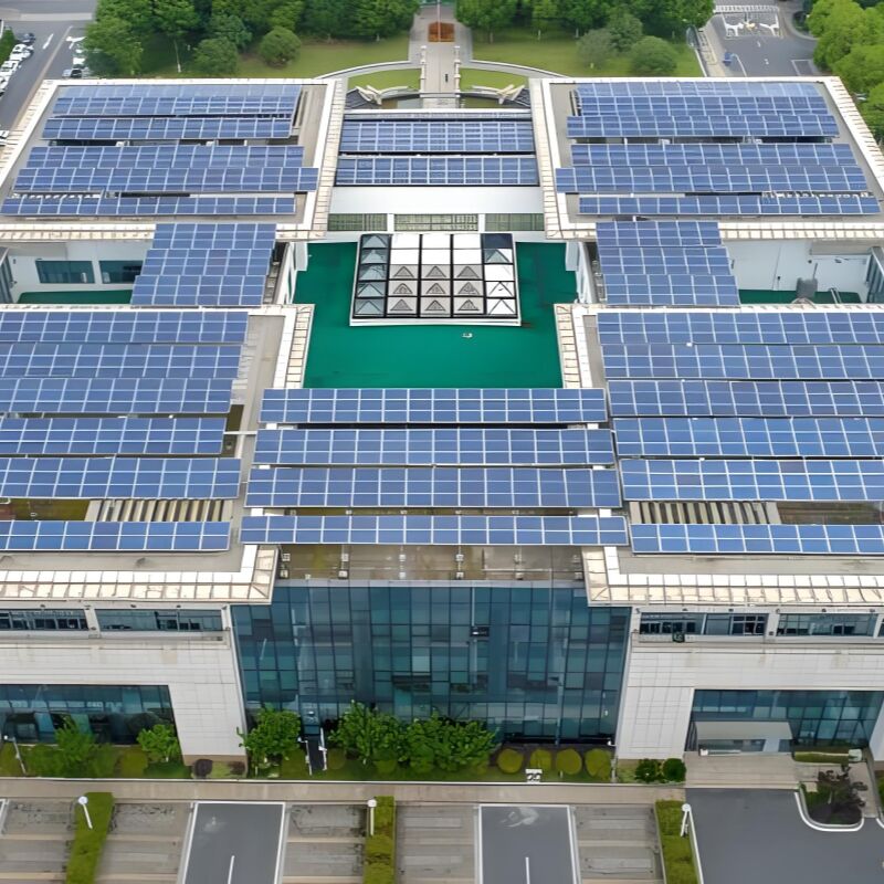 Brackets de montagem de telhado de painéis solares que fornecem sistema de suporte de painéis solares com penetração mínima no telhado e processo de instalação rápido