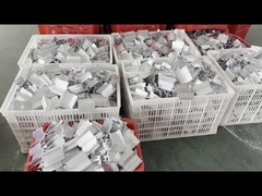 Clamps de montagem de painéis solares de telhado de metal personalizados Alta resistência